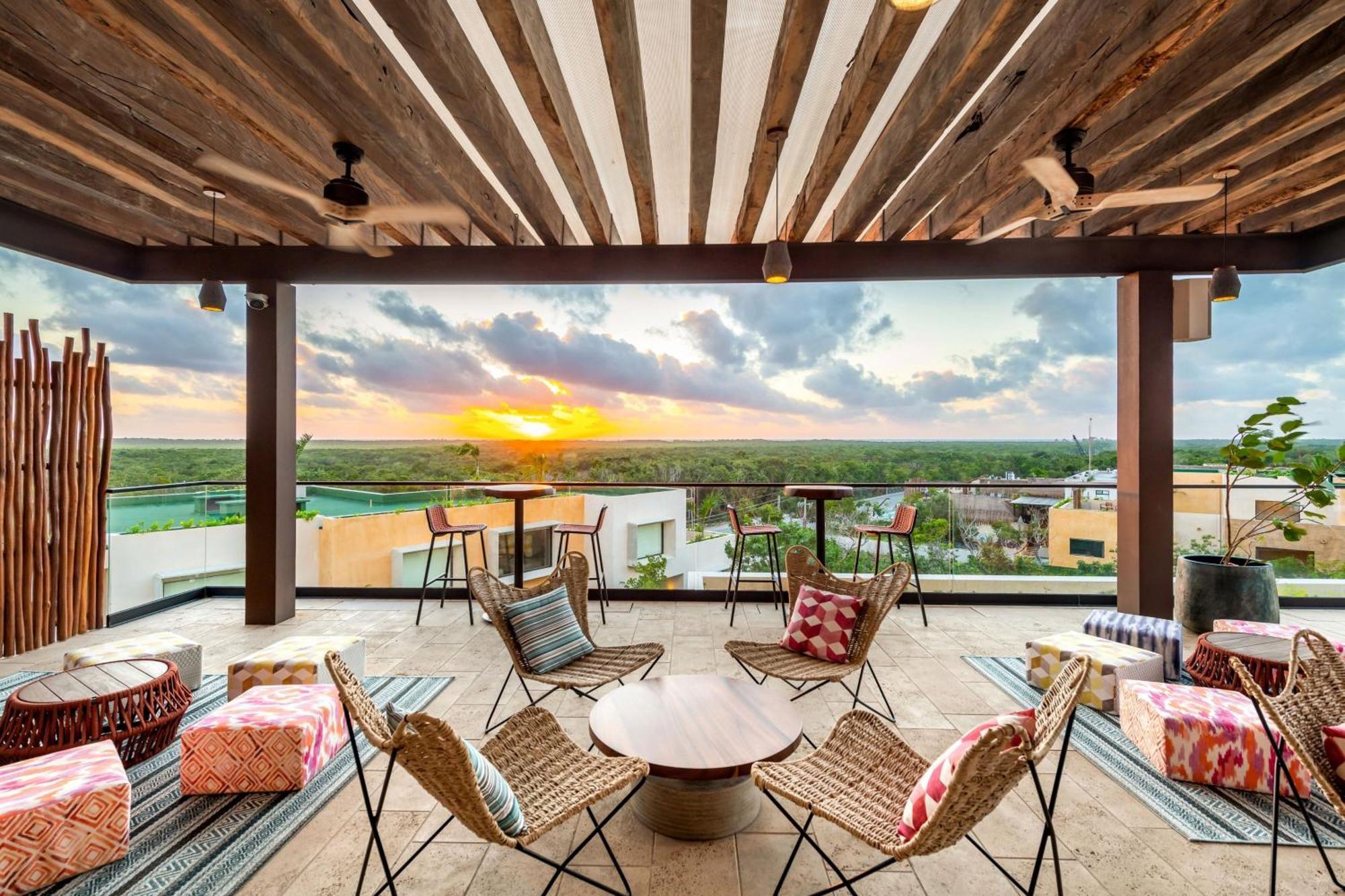 Hotel Aloft Tulum Esterno foto